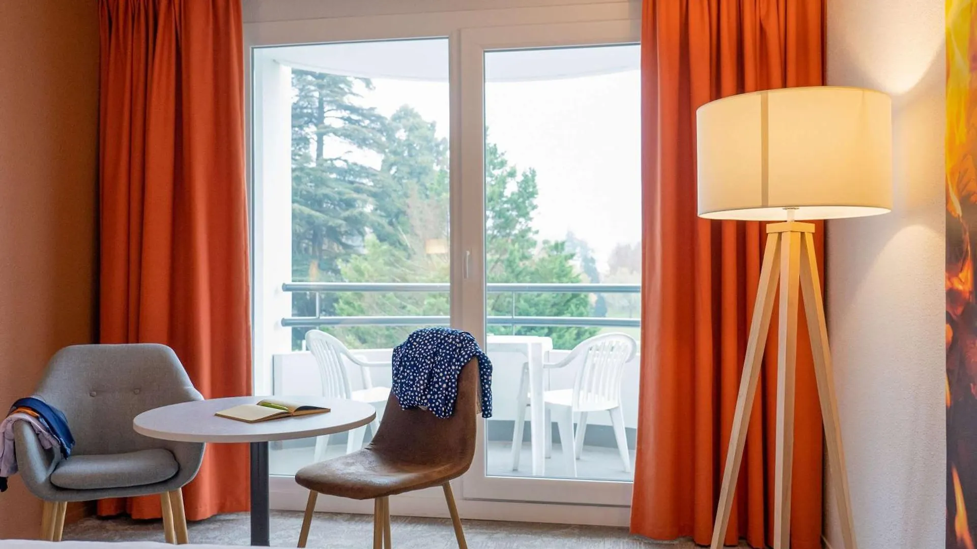 Ibis Styles Aix Les Bains Domaine De Marlioz Hotel Aix-les-Bains 3*,
